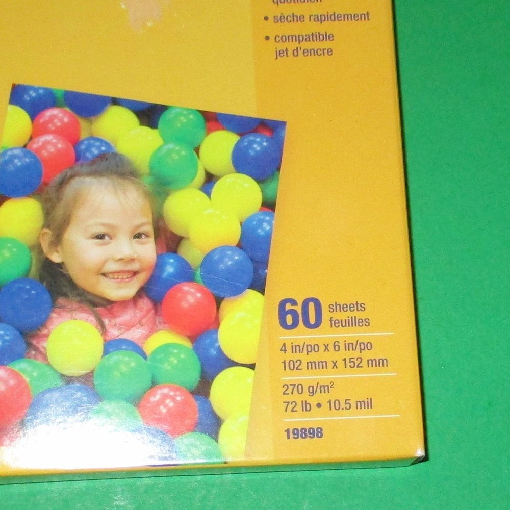 4 x 6 Inch Photo Paper 60 Sheets Gloss for Ink Jet Print Your Own Pics Staples